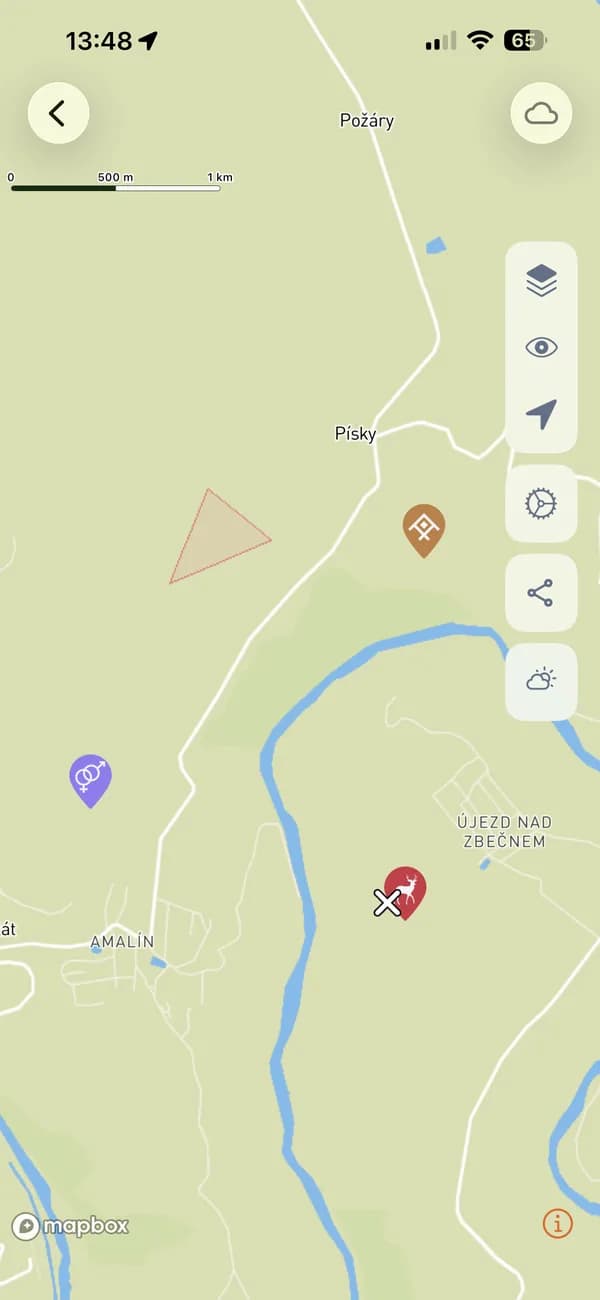 HUNTERRA app: hunting ground map with the shared position of a hunter and a dog