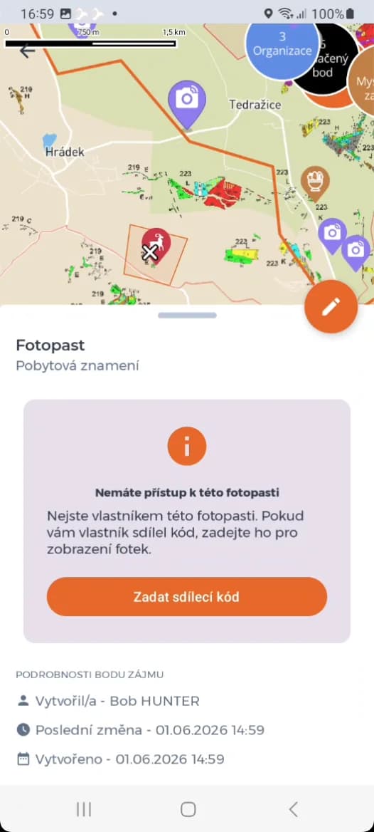 HUNTERRA app: hunting ground map with hunting facilities and a trail camera detail